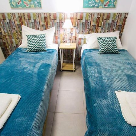 Sh Cruz Moderno Apartmento Cerca Del Mercado Cadiz Bagian luar foto